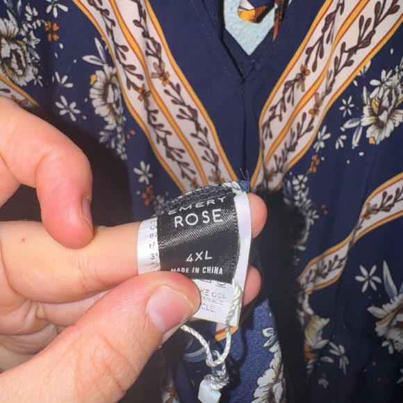 🔥Emery Rose 4XL Floral Snap Dress - Picture 3 of 3